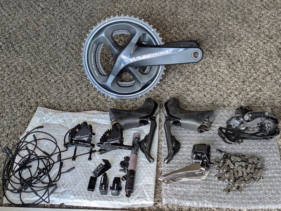 Shimano 2x11 Di2 Ultegra, DA, RS785 mix but full