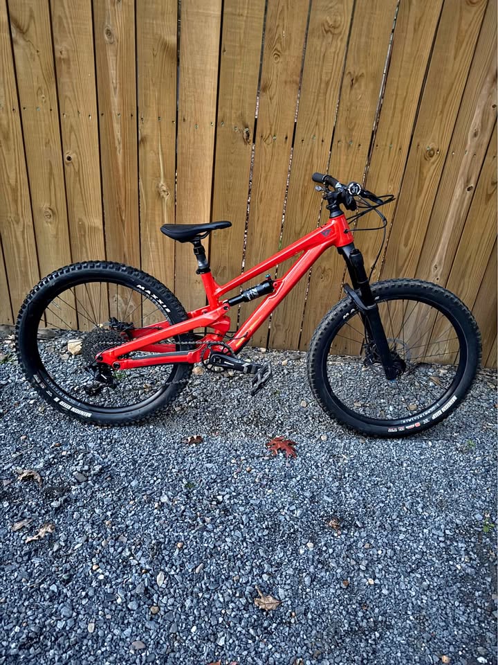 YT Jeffsy primus junior 24”