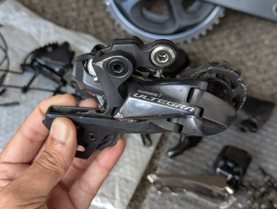 Shimano 2x11 Di2 Ultegra, DA, RS785 mix but full