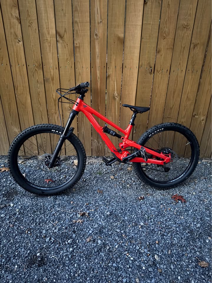 YT Jeffsy primus junior 24”