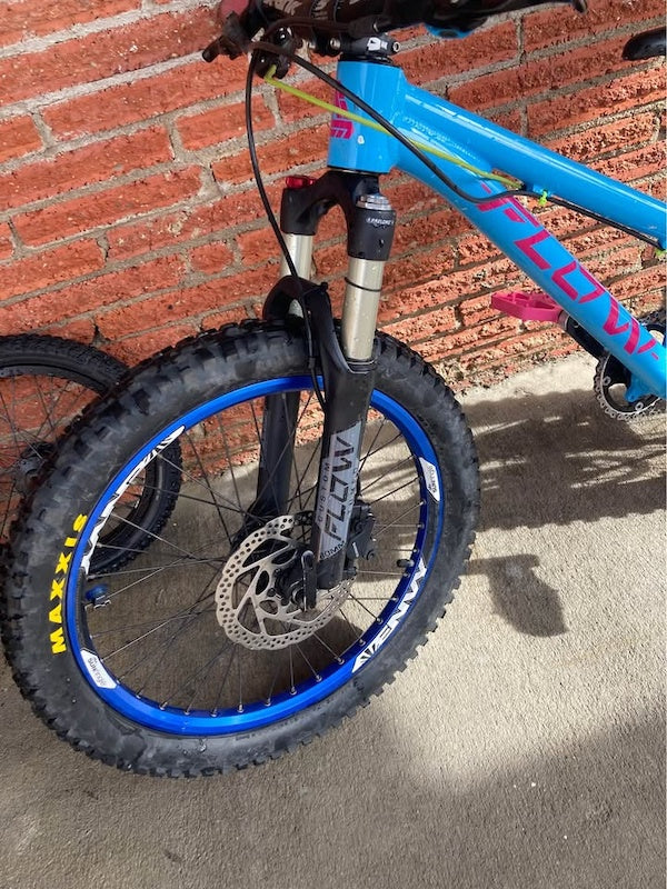 Flow 16” kids bike