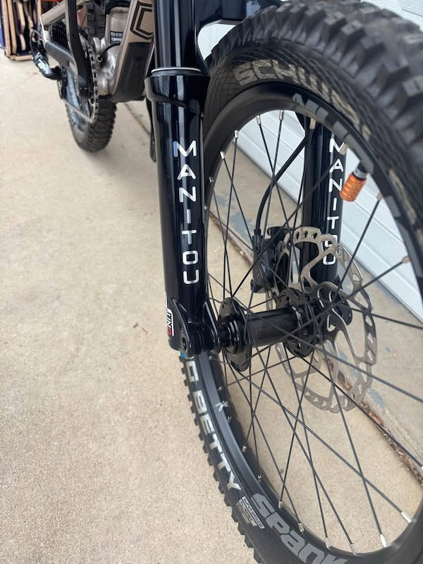 COMMENCAL CLASH 20" V2 CHAMPAGNE